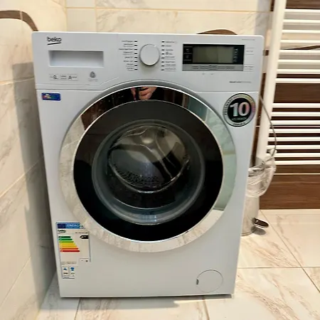 아파트 Princess Main Square Apartment - 84 M2 - Ac - Balcony - Coffee Machine - Washer - Kitchen - Parking