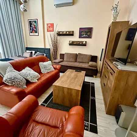 아파트 Princess Main Square Apartment - 84 M2 - Ac - Balcony - Coffee Machine - Washer - Kitchen - Parking