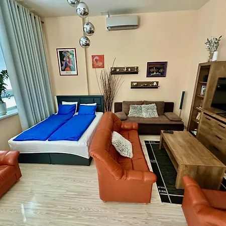 Princess Main Square Appartement *