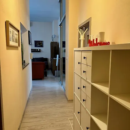 Princess Main Square Apartment - 84 M2 - Ac - Balcony - Coffee Machine - Washer - Kitchen - Parking Poprád
