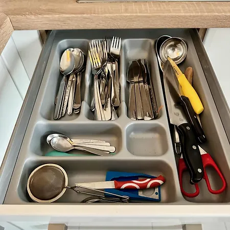 Princess Main Square Apartment - 84 M2 - Ac - Balcony - Coffee Machine - Washer - Kitchen - Parking 포프라트